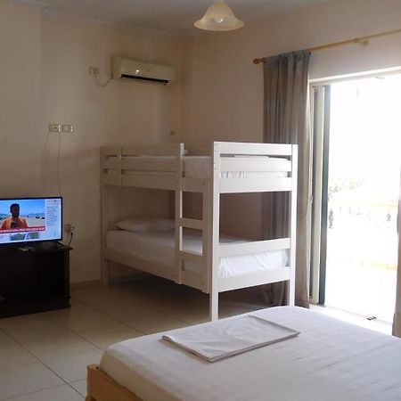 Apartment Urania_1 Саранда Экстерьер фото